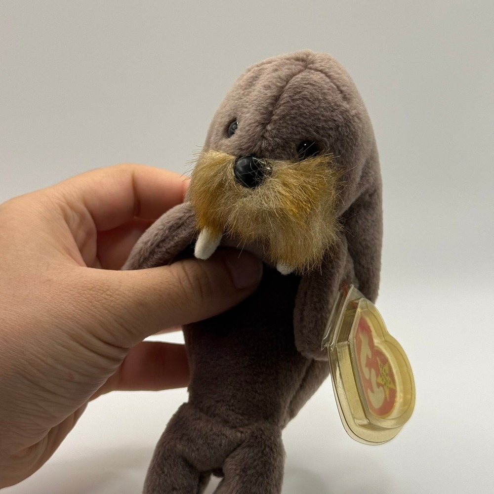 Ty Beanie Baby Jolly the Walrus 1996 Brown Plush Stuffed Animal with Tags